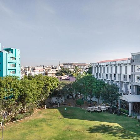 Palette Resorts - Hotel Sanhok Бенґалуру Екстер'єр фото